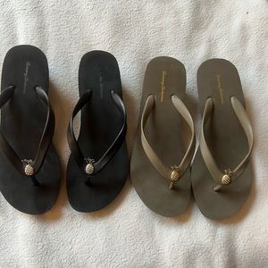 Tommy Bahama wedge beach slides.   Selling 2 pairs together!!!   Size 9